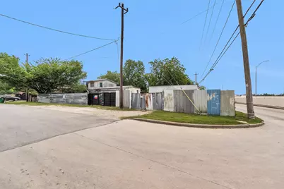 9650 E Hardy Road, Houston, TX 77093 - Photo 2