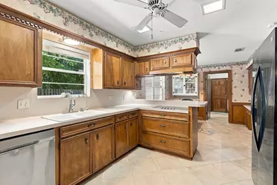 1114 Appleford Drive, Seabrook, TX 77586 - Photo 18
