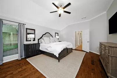 3907 Broad Thicket Court, Sugar Land, TX 77498 - Photo 18