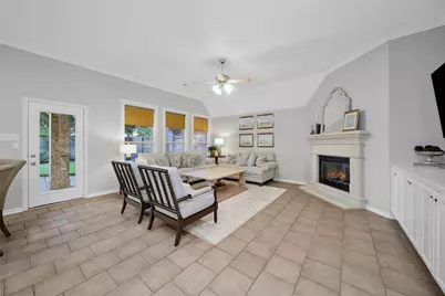3907 Broad Thicket Court, Sugar Land, TX 77498 - Photo 6