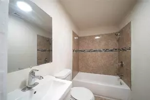 12115 Segrest A Dr, Houston, TX 77047 - Photo 4