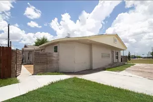12115 Segrest A Dr, Houston, TX 77047 - Photo 1