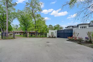 31 E Shady Ln, Houston, TX 77063 - Photo 6