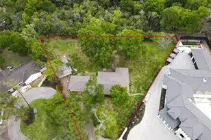 31 E Shady Ln, Houston, TX 77063 - Photo 2