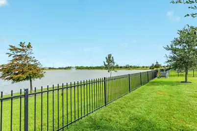 10323 Sill Prairie Drive, Rosharon, TX 77583 - Photo 2
