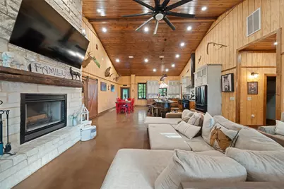 1402 Eagle Ferry Road, Anahuac, TX 77514 - Photo 18