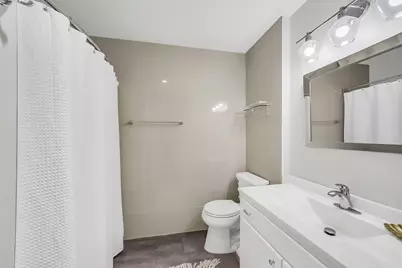 2420 Tarrytown Mall #32, Houston, TX 77057 - Photo 16