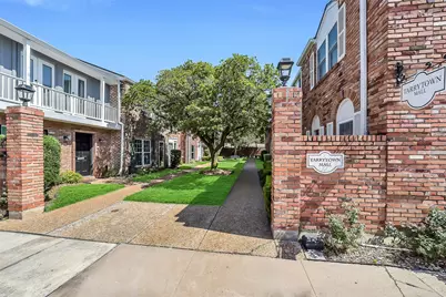 2420 Tarrytown Mall #32, Houston, TX 77057 - Photo 2