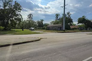 9203 W Montgomery Rd, Houston, TX 77088 - Photo 8
