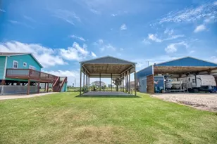 1249 County Rd 202, Sargent, TX 77414 - Photo 28