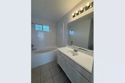 7915 Dairy View Lane, Houston, TX 77072 - Photo 18