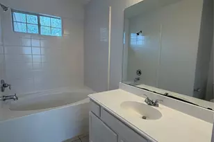 7915 Dairy View Ln, Houston, TX 77072 - Photo 18