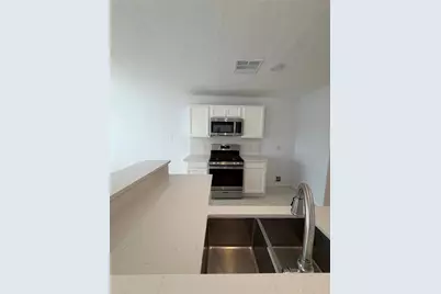 7915 Dairy View Lane, Houston, TX 77072 - Photo 6