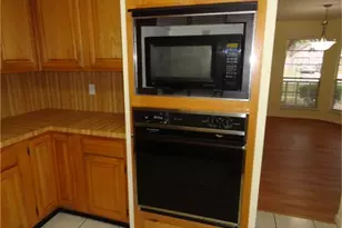 3726 Bartons Ln, Sugar Land, TX 77479 - Photo 6