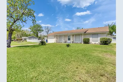 7426 Nightingale Circle, Texas City, TX 77591 - Photo 2