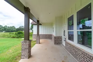 206 Shetland Ct, Angleton, TX 77515 - Photo 6