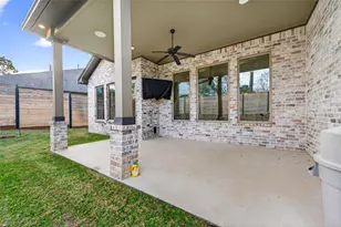 12379 Pebble View Dr, Conroe, TX 77304 - Photo 42
