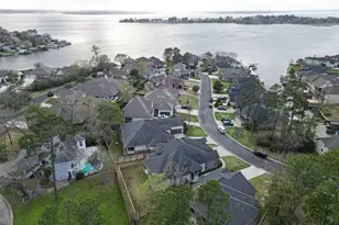 12379 Pebble View Dr, Conroe, TX 77304 - Photo 48