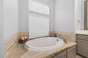 12379 Pebble View Dr, Conroe, TX 77304 - Photo 30
