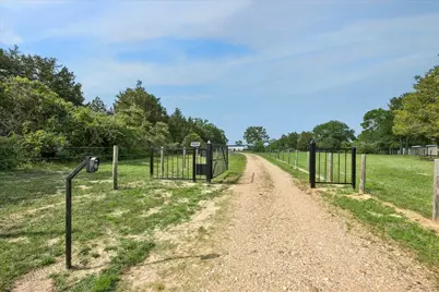 15946 Fm 1094, Cat Spring, TX 78933 - Photo 46