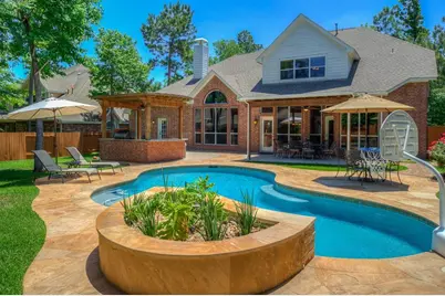 22 Villa Canyon Place, The Woodlands, TX 77382 - Photo 2