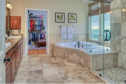 22 Villa Canyon Place, The Woodlands, TX 77382 - Photo 16