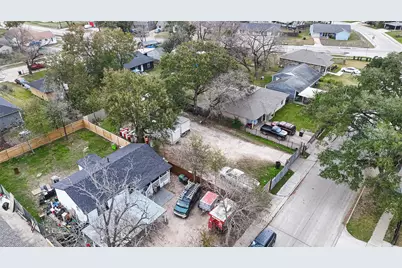 5931 Southmund Street, Houston, TX 77033 - Photo 16