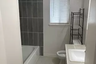 411 Tennessee St, Houston, TX 77029 - Photo 4