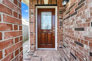 7631 Granite Terrace Ln, Houston, TX 77083 - Photo 2