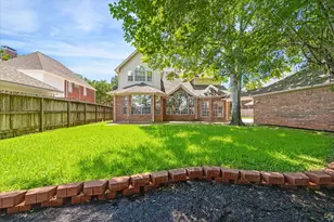 2715 Oakland Dr, Sugar Land, TX 77479 - Photo 32