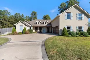 210 Mission Hills Dr, Lufkin, TX 75901 - Photo 2