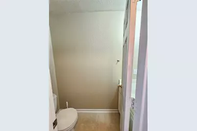 11015 Walkup Way, Houston, TX 77044 - Photo 10