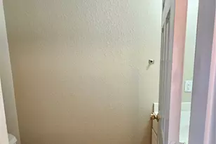 11015 Walkup Way, Houston, TX 77044 - Photo 10