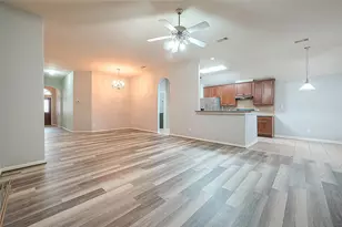 12727 High Cotton Ln, Houston, TX 77072 - Photo 2