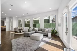 309 Peden Street St, Houston, TX 77006 - Photo 2