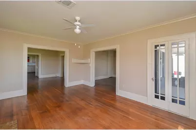 404 W Main Street, Bellville, TX 77418 - Photo 14