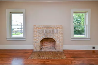 404 W Main Street, Bellville, TX 77418 - Photo 6