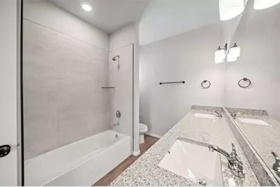 802 N Thompson Street, Conroe, TX 77301 - Photo 16