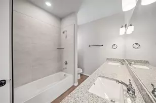 802 N Thompson St, Conroe, TX 77301 - Photo 16