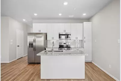 802 N Thompson Street, Conroe, TX 77301 - Photo 6