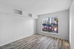 2830 S Bartell Dr, Houston, TX 77054 - Photo 2