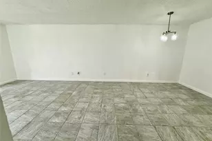 2830 S Bartell Dr, Houston, TX 77054 - Photo 4