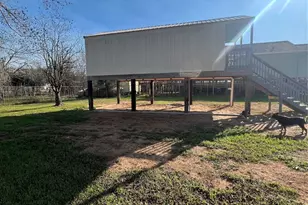 323 17th St, San Leon, TX 77539 - Photo 6