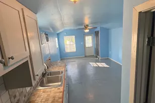 323 17th St, San Leon, TX 77539 - Photo 16