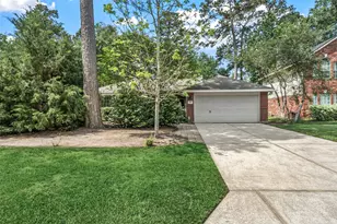 15 Gold Leaf Pl, The Woodlands, TX 77384 - Photo 2