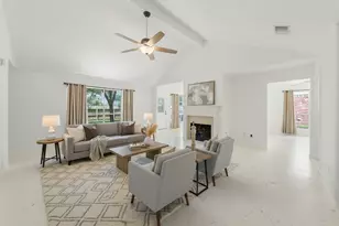 15 Gold Leaf Pl, The Woodlands, TX 77384 - Photo 4