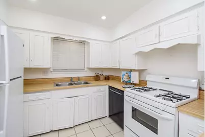 5542 Holly Street #207, Houston, TX 77081 - Photo 14