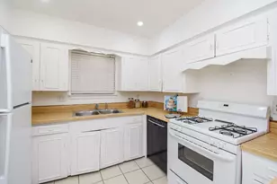 5542 Holly St, Houston, TX 77081 - Photo 14