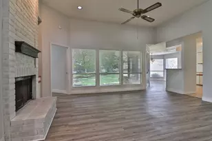 10910 Scenic Dr, Montgomery, TX 77356 - Photo 14
