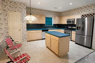 507 Welford Ln, Highlands, TX 77562 - Photo 8